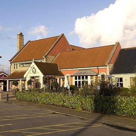 Premier Inn Haydock Park/M6 J23 Уорингтън Екстериор снимка