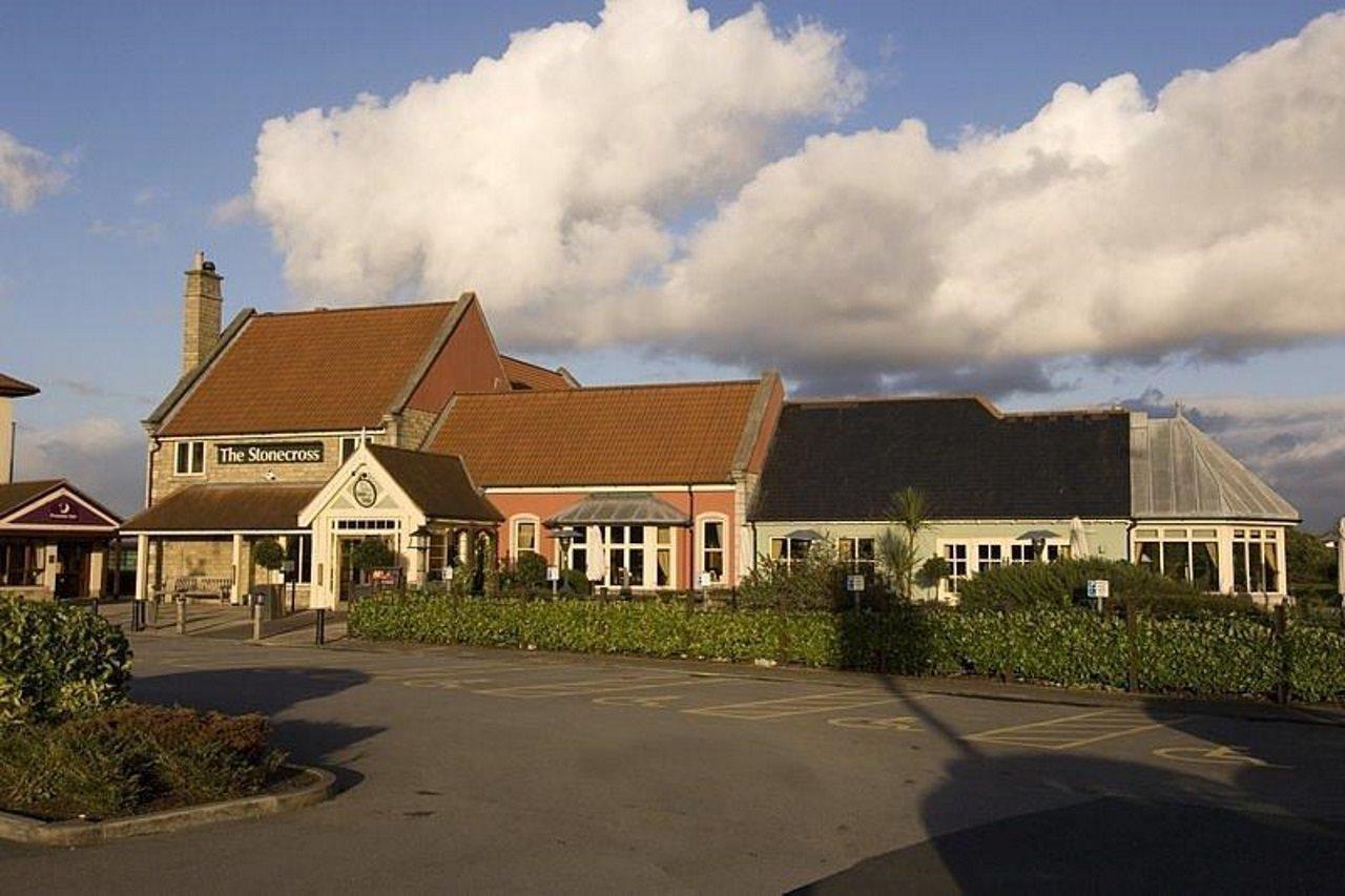 Premier Inn Haydock Park/M6 J23 Уорингтън Екстериор снимка
