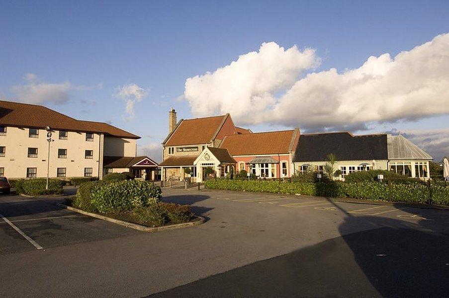 Premier Inn Haydock Park/M6 J23 Уорингтън Екстериор снимка